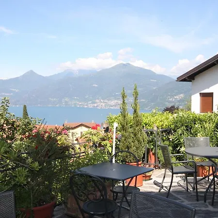 Balcone Fiorito Couette-café 3*