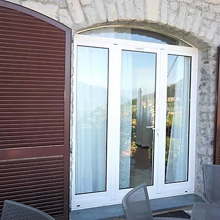 Balcone Fiorito 3*