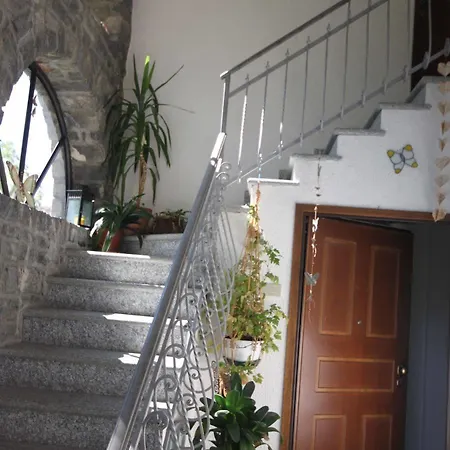 Balcone Fiorito * メナッジョ