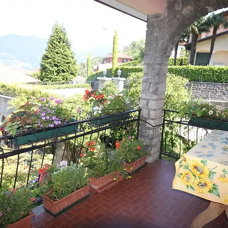 Balcone Fiorito 3* Menaggio