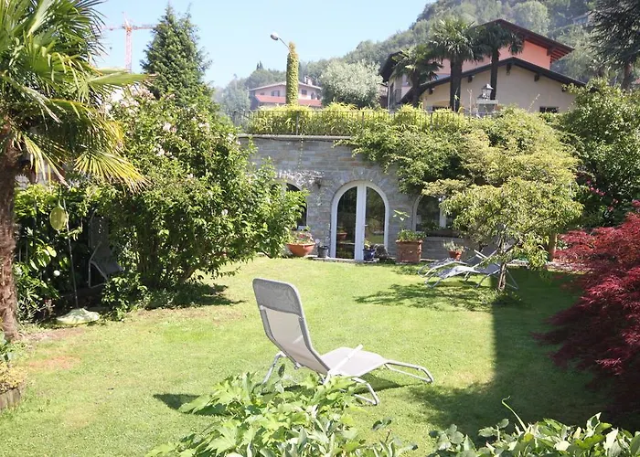 Balcone Fiorito 3* 메나지오